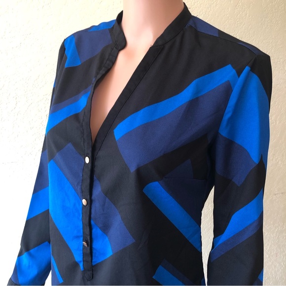 New York & Company Women’s Blue/Black Blouse Size M V-Neck Long Sleeves Shirt - Picture 5 of 16